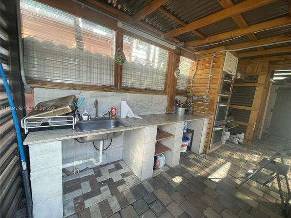 3718 NW 12th St, Miami FL 33126