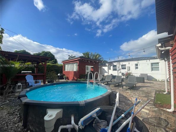 3718 NW 12th St, Miami FL 33126