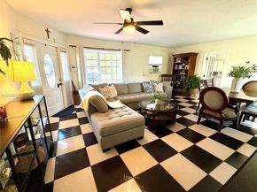 6861 Freedom St, Hollywood FL 33024