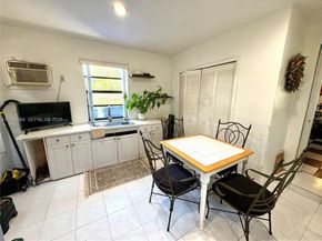 6861 Freedom St, Hollywood FL 33024