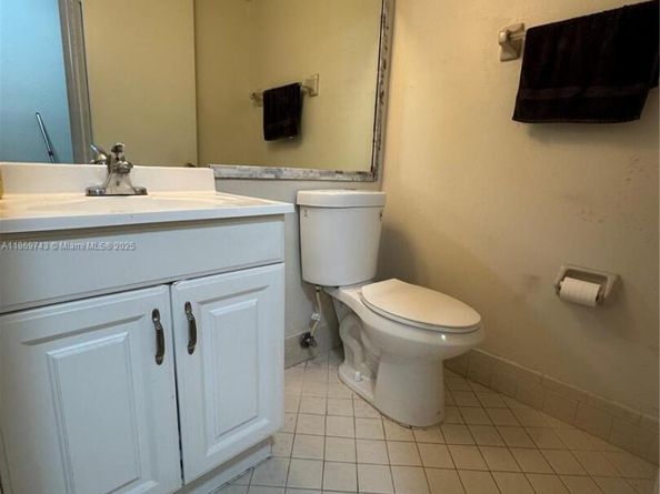 9170 NW 44th Ct, Sunrise FL 33351