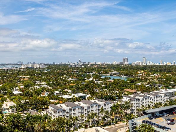 1800 Sunset Harbour Dr 2203, Miami Beach FL 33139