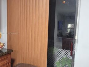 5350 W 21st Ct 203, Hialeah FL 33016