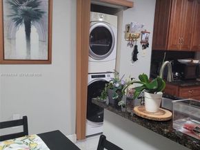 5350 W 21st Ct 203, Hialeah FL 33016