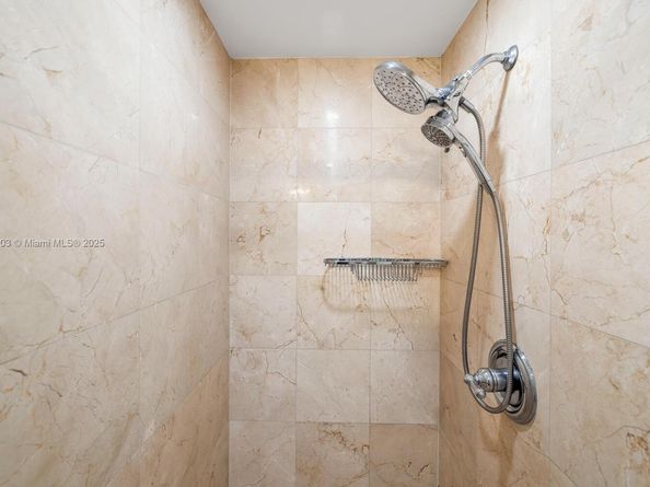 20 Calabria Ave 505, Coral Gables FL 33134