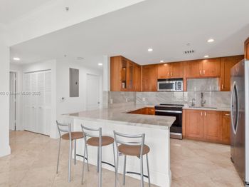 20 Calabria Ave