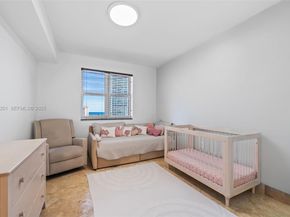 19900 E Country Club Dr 1112, Aventura FL 33180