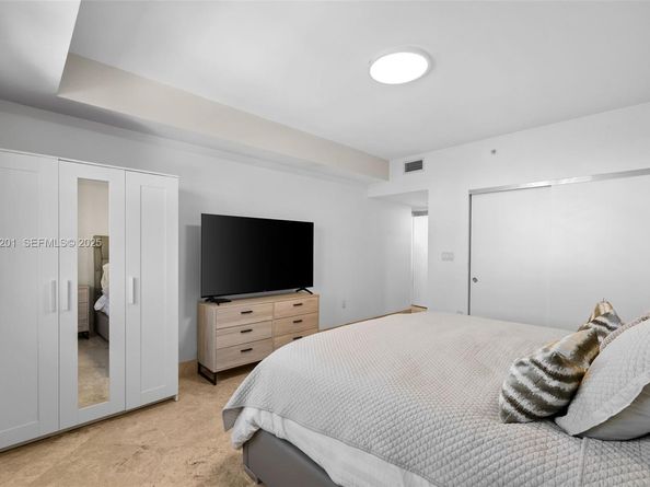 19900 E Country Club Dr 1112, Aventura FL 33180