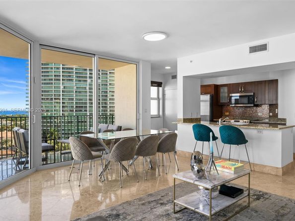 19900 E Country Club Dr 1112, Aventura FL 33180