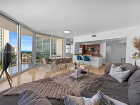 19900 E Country Club Dr 1112, Aventura FL 33180