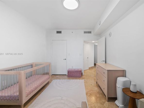 19900 E Country Club Dr 1112, Aventura FL 33180