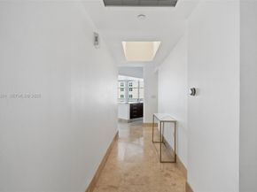 19900 E Country Club Dr 1112, Aventura FL 33180