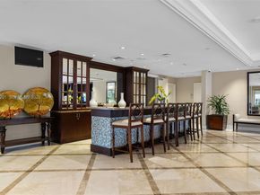 19900 E Country Club Dr 1112, Aventura FL 33180