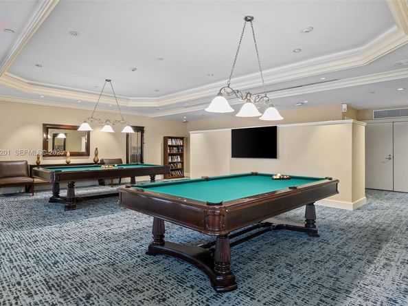 19900 E Country Club Dr 1112, Aventura FL 33180