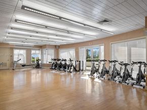 19900 E Country Club Dr 1112, Aventura FL 33180