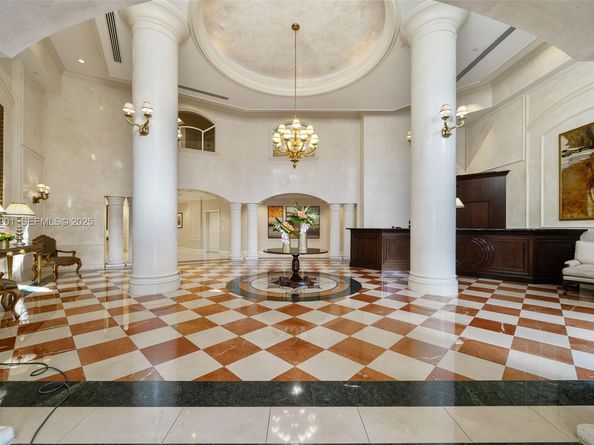 19900 E Country Club Dr 1112, Aventura FL 33180