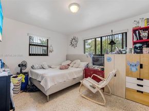 7625 NW 4th Ct, Miami FL 33150