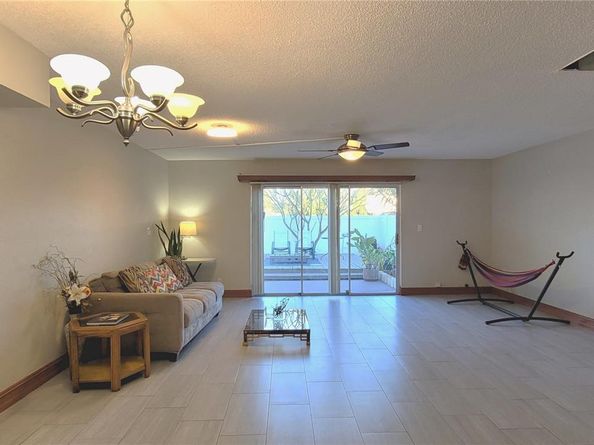 Undisclosed Address #A11971419, Davie FL 33314