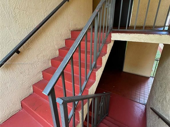 3396 Foxcroft Rd 305, Miramar FL 33025