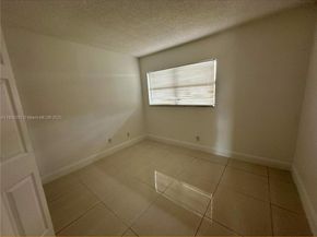 3396 Foxcroft Rd 305, Miramar FL 33025