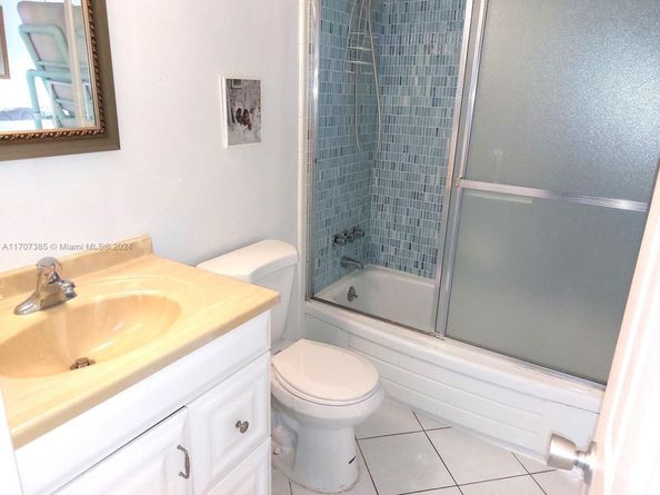 3131 S Ocean Dr 113, Hallandale Beach FL 33009