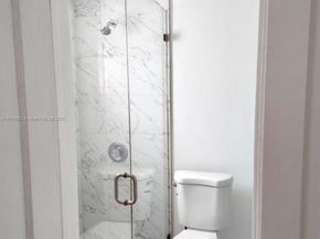 100 NW 43rd Pl, Miami FL 33126