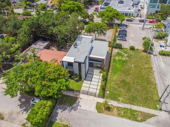 630 NE 82nd Ter, Miami FL 33138