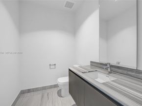 3300 NE 188th St 615, Aventura FL 33180
