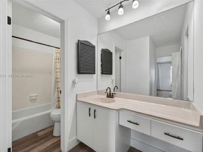 170 Cypress Club Dr 712, Pompano Beach FL 33060