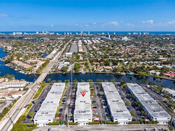 170 Cypress Club Dr 712, Pompano Beach FL 33060