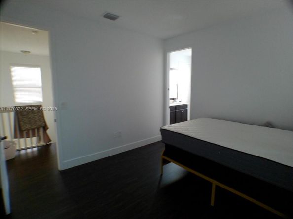 3308 W 95th Ter, Hialeah FL 33018