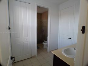 3308 W 95th Ter, Hialeah FL 33018