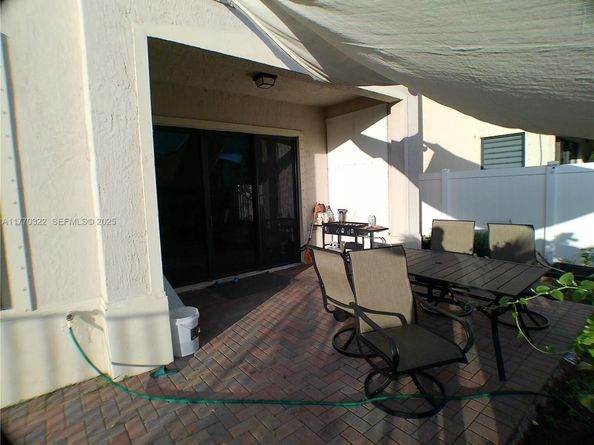 3308 W 95th Ter, Hialeah FL 33018