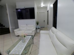 3308 W 95th Ter, Hialeah FL 33018