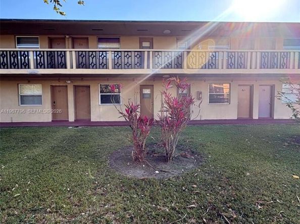 3901 SW 78th Ct 1116, Miami FL 33155