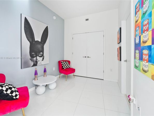 851 NE 1st Ave 3910, Miami FL 33132