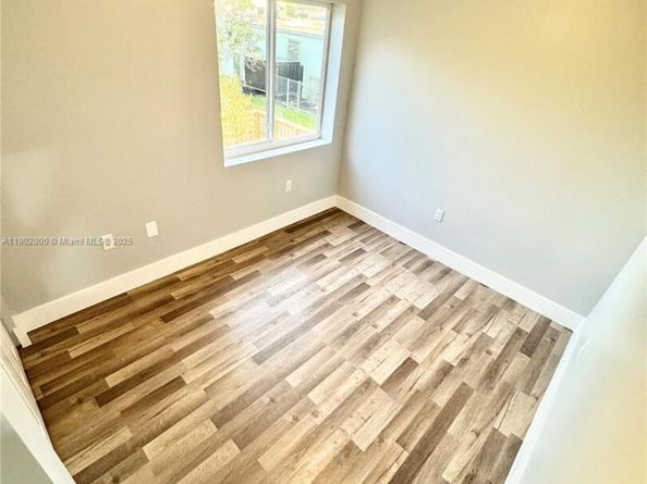 926 - 932 NW 2nd St, Fort Lauderdale FL 33311