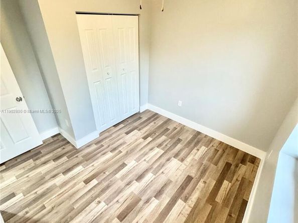 926 - 932 NW 2nd St, Fort Lauderdale FL 33311