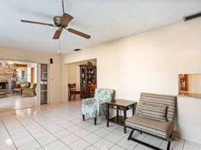 2201 NW 87th Ave, Pembroke Pines FL 33024