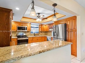 2201 NW 87th Ave, Pembroke Pines FL 33024