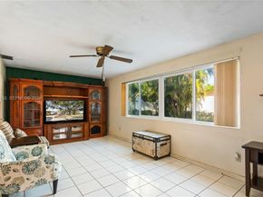 2201 NW 87th Ave, Pembroke Pines FL 33024