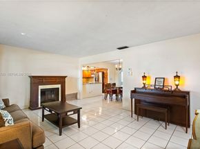 2201 NW 87th Ave, Pembroke Pines FL 33024