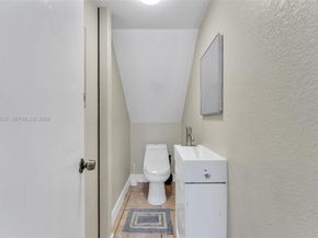 19137 NW 47th Ave, Miami Gardens FL 33055