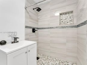 19137 NW 47th Ave, Miami Gardens FL 33055