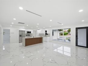 4711 NE 18th Ave, Oakland Park FL 33334