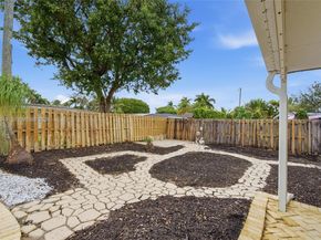 4711 NE 18th Ave, Oakland Park FL 33334