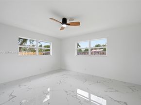 4711 NE 18th Ave, Oakland Park FL 33334