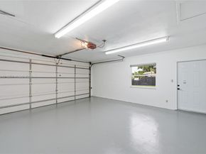 4711 NE 18th Ave, Oakland Park FL 33334