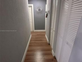 100 NE 171st Ter, Miami FL 33162