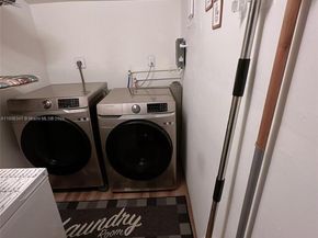 100 NE 171st Ter, Miami FL 33162